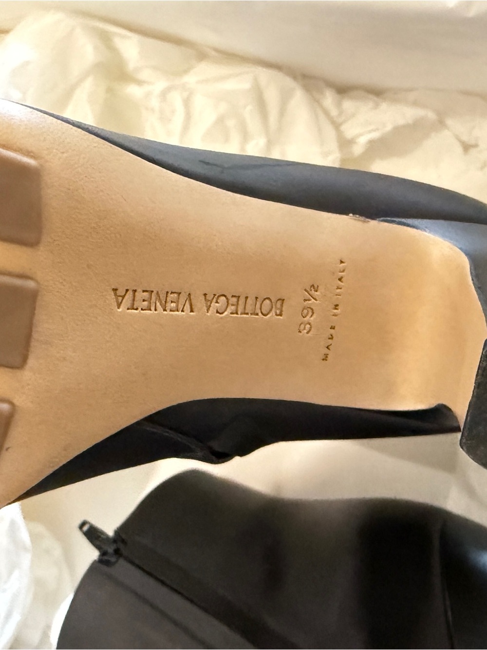 🔥Bottega Veneta black ankle Boots🔥 - Picture 7 of 10